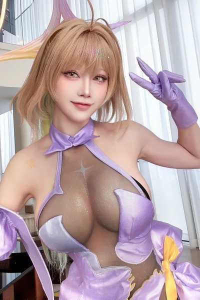 水淼Aqua - Nikke胜利女神 阿妮斯·超级巨星·星光 自拍