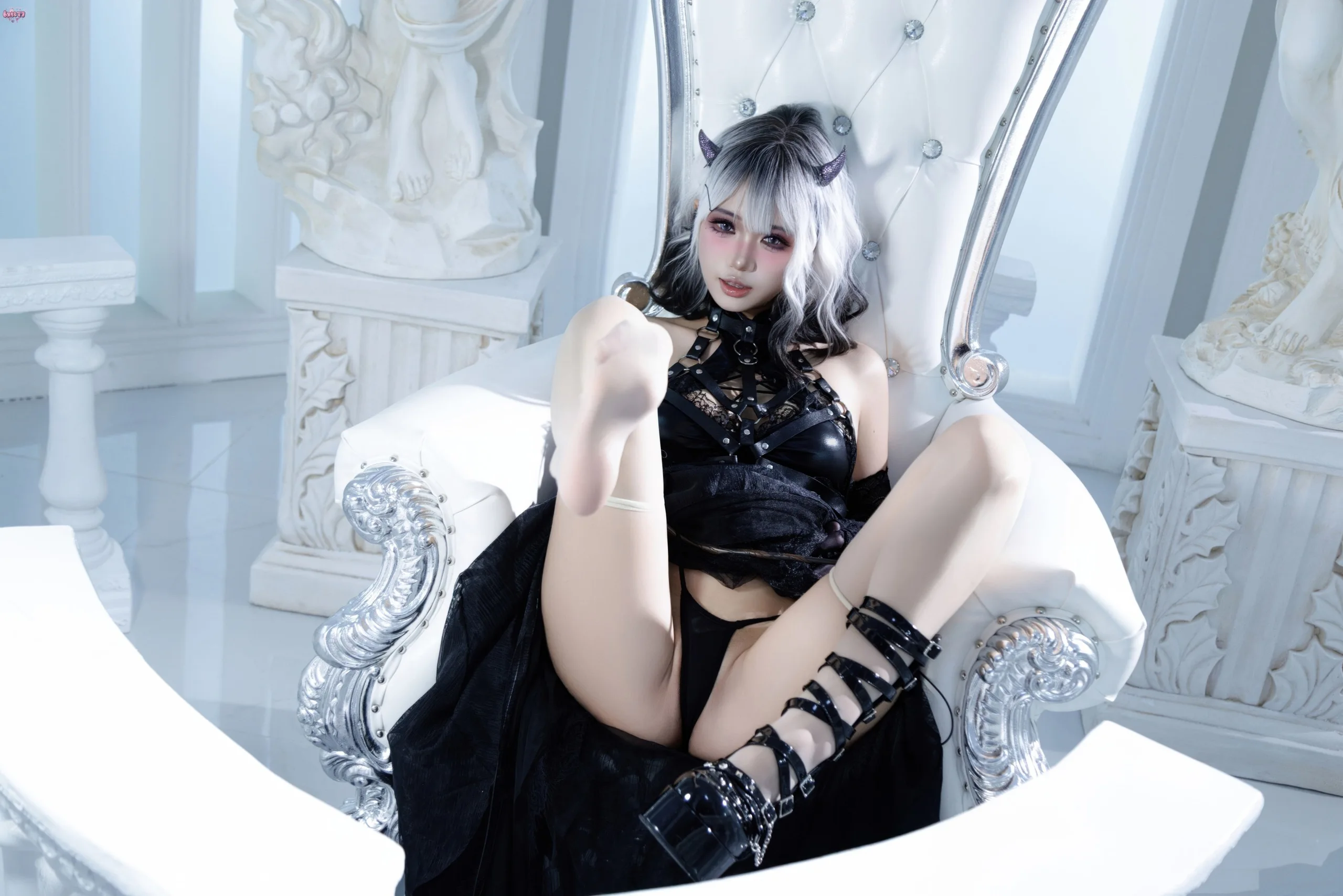 柒柒要乖哦 - 魔女盛宴 - 第 123 张高清写真大赏