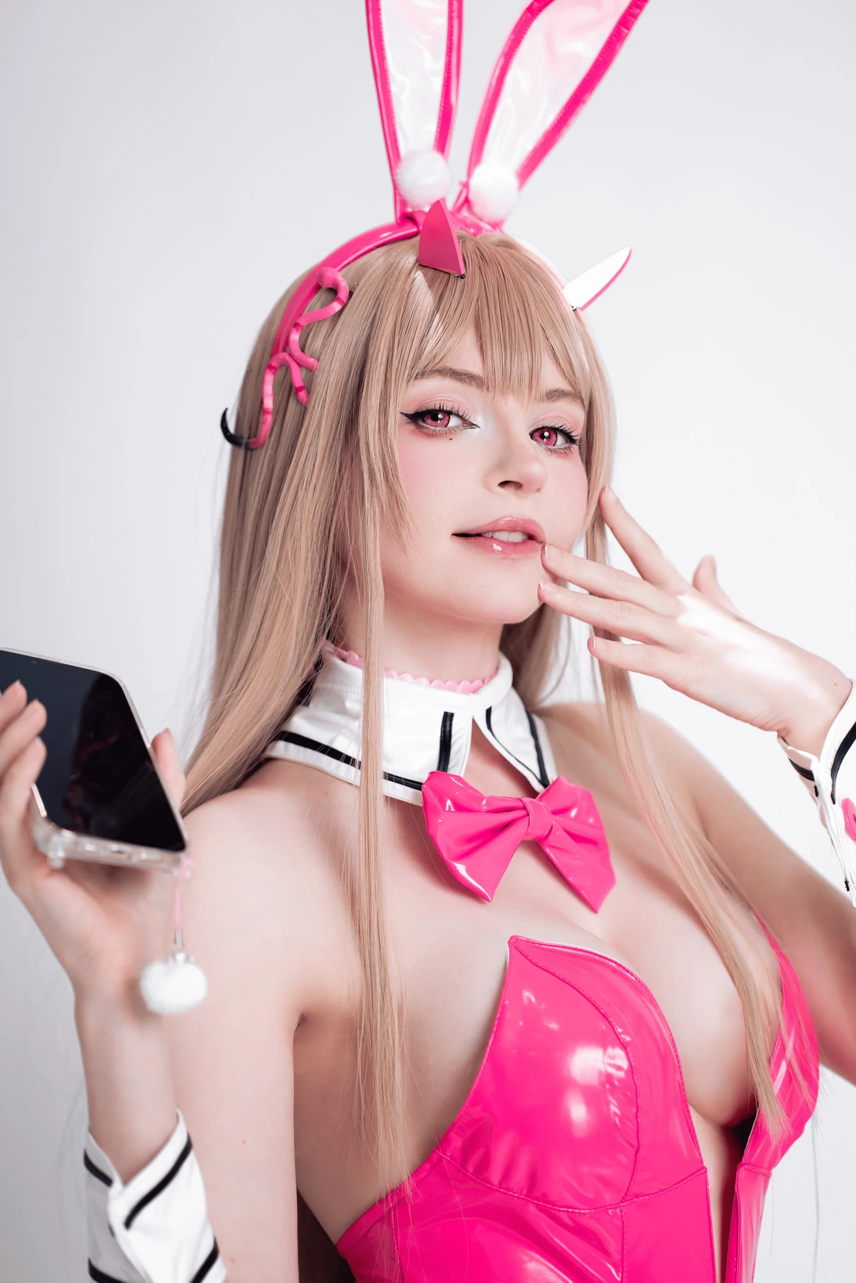 Peach milky - Viper Bunny Suit (NIKKE) - 第 4 张高清写真大赏