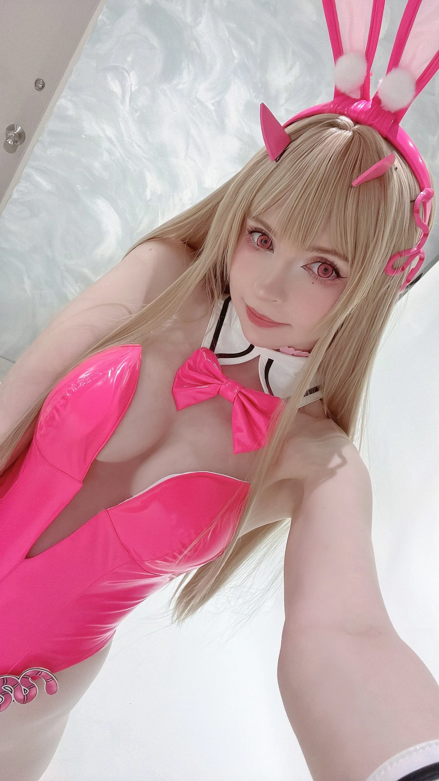Peach milky - Viper Bunny Suit (NIKKE) - 第 24 张高清写真大赏