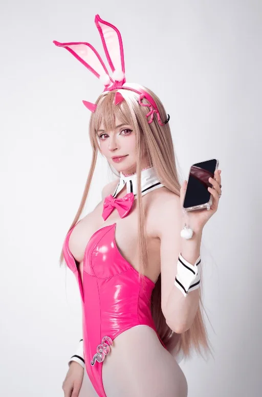 Peach milky - Viper Bunny Suit (NIKKE)