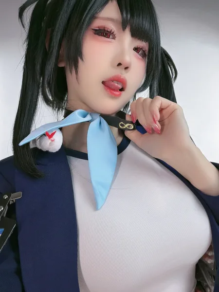 Miko酱ww - 胜利女神：妮姬 索拉 16P