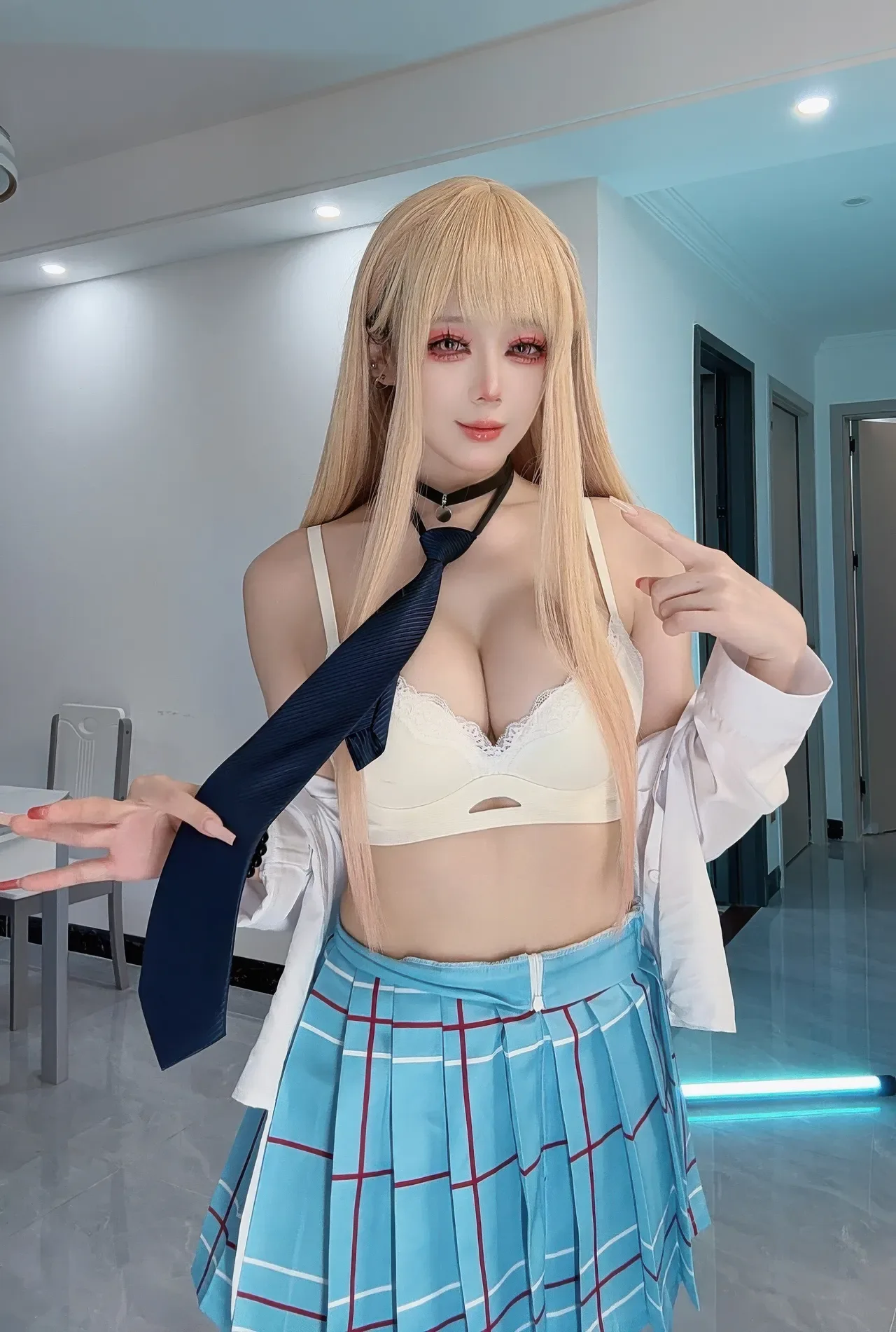 九言 - 更衣人偶坠入爱河 喜多川海梦 58P - 第 22 张写真