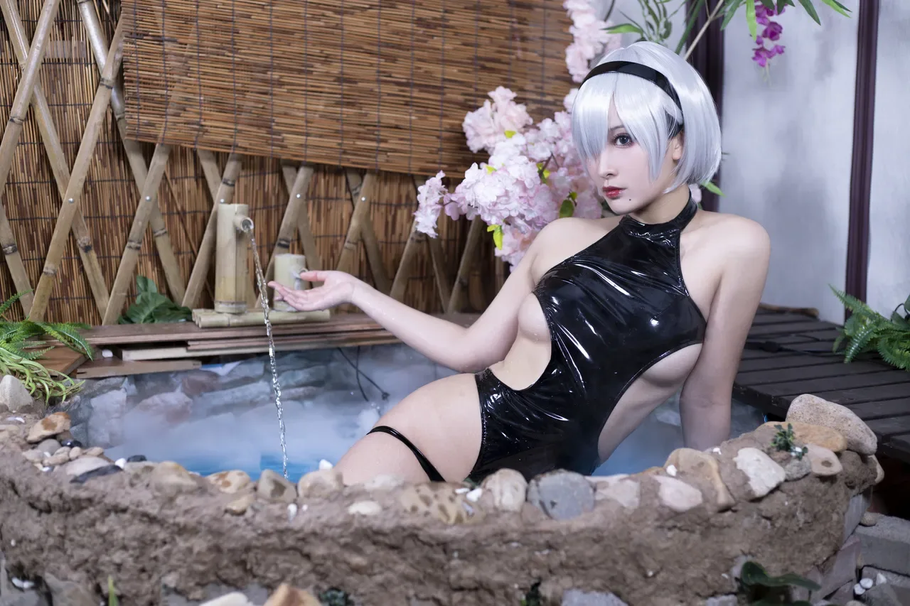 洛璃 LoLiSAMA - 尼尔：机械纪元 2B 竞泳 64P - 第 7 张写真