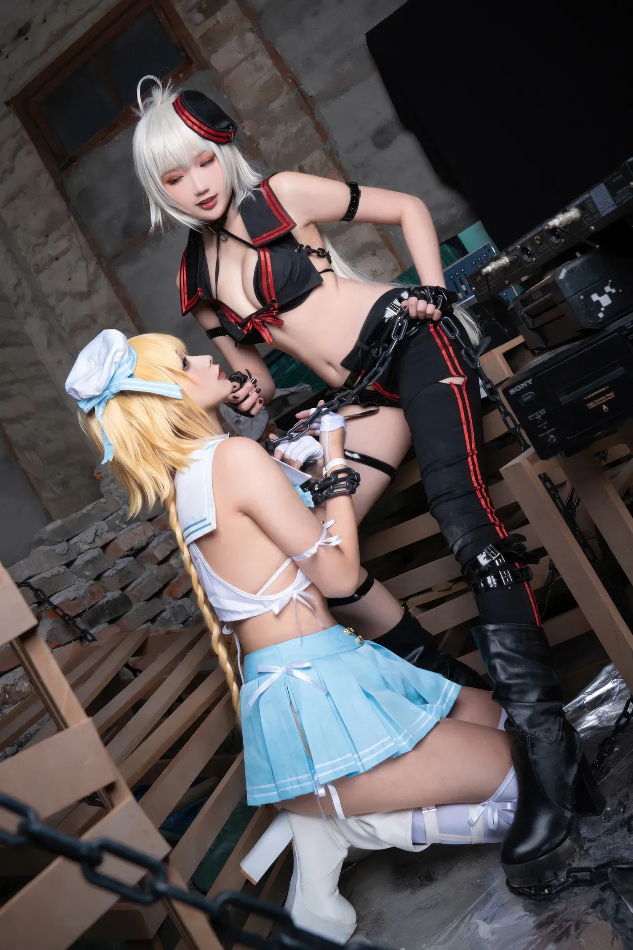 Momoko葵葵  & 瓜希酱 - 黑白贞德 礼装「神秘宝藏」 (FATE) 60P - 第 32 张写真