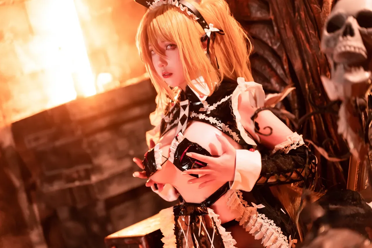 小和甜酒 - 交错战线 咎瓦尤斯 女仆 71P - 第 23 张写真